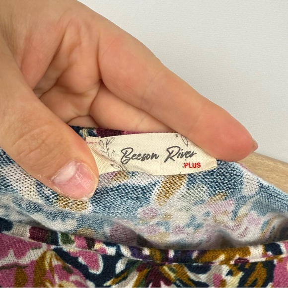 Beeson River Plus Women’s 1X Floral Bell Sleeve Knit Dress Made in USA - Picture 3 of 6